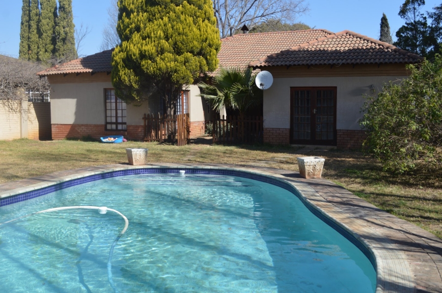 5 Bedroom Property for Sale in Irene Park North West